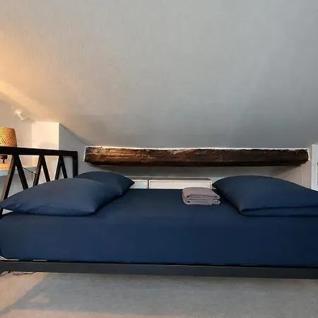 Eiffel Tower 1br Mezzanine With Netflix *