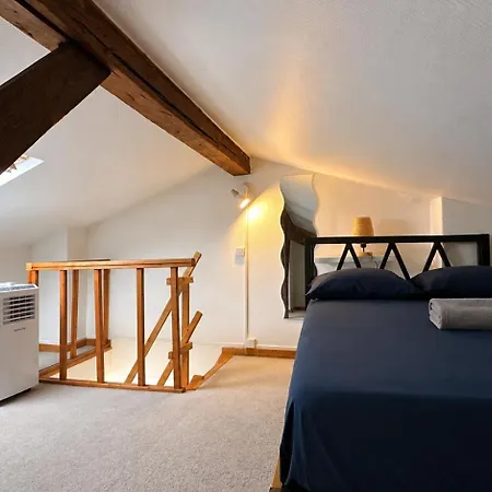 Apartment Eiffel Tower 1br Mezzanine With Netflix Paris